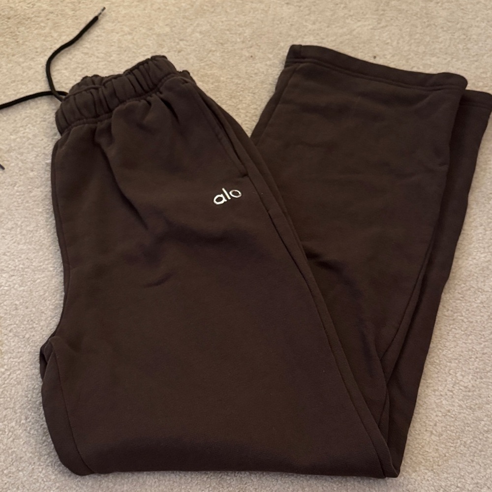 ALO Yoga Dark Brown Sweatpants